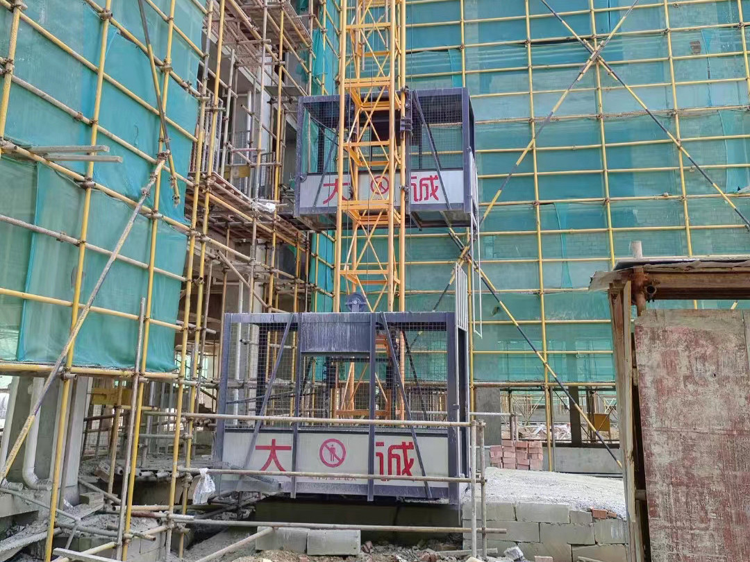 鋼絲繩物料機在建筑領域中有哪些具體應用案例？